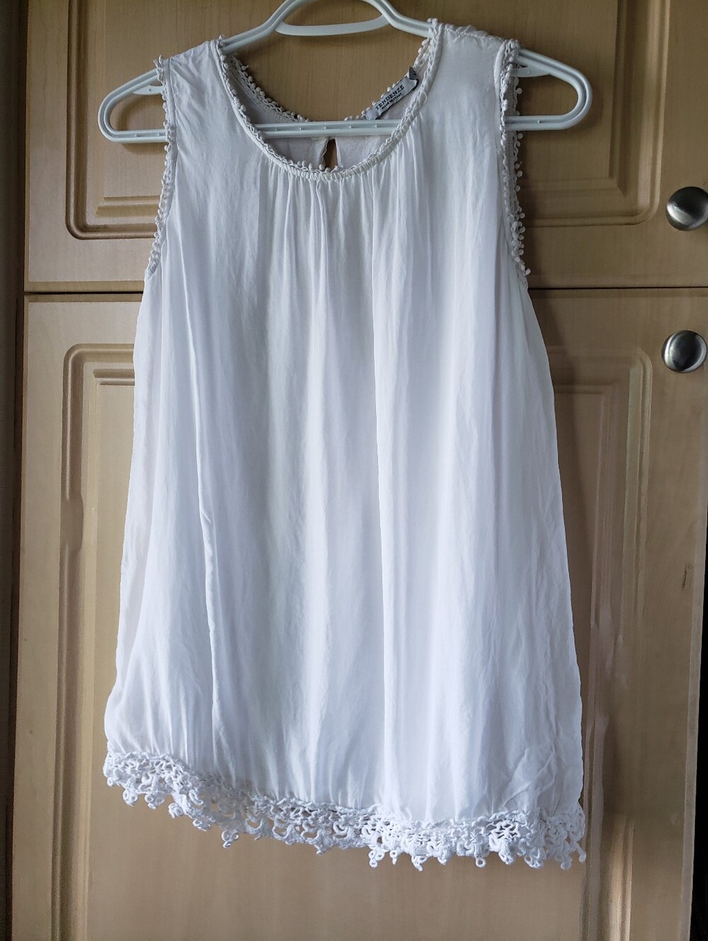 Women’s White Crochet-Hem Sleeveless Camisole — Lightweight Layering Tank